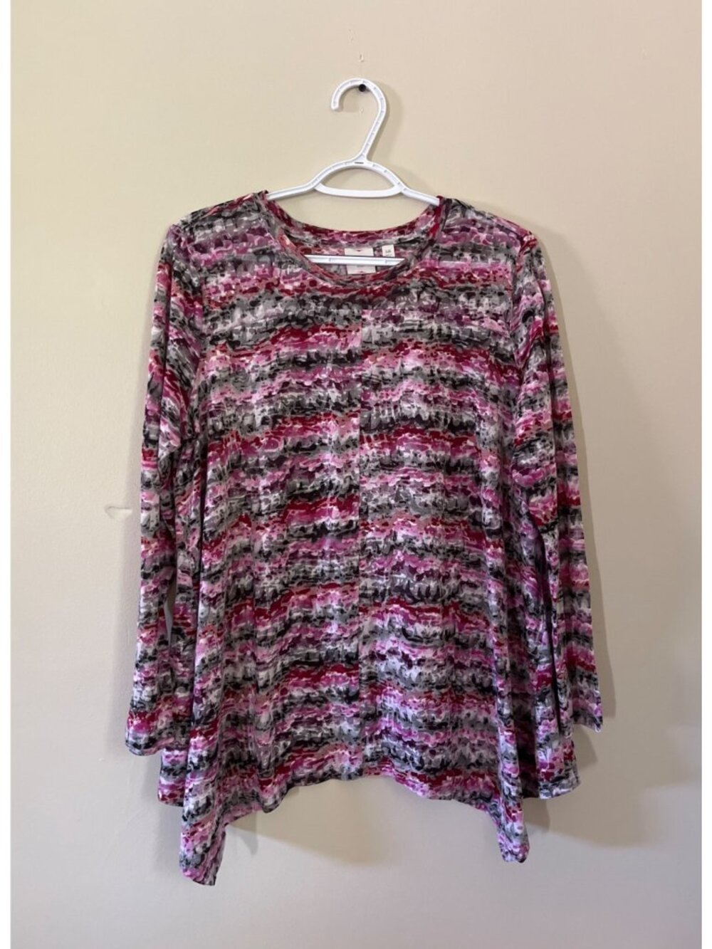 Rafaella Sport Womens Large Pink Gray Black Abstract Print Long Sleeve Blouse
